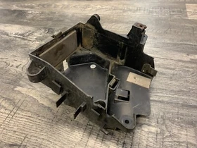 Yamaha 1998-2005 XVS650 650 VSTAR OEM Battery Box Tray Holder *